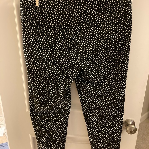 Loft black and white capri pants - Picture 5 of 6